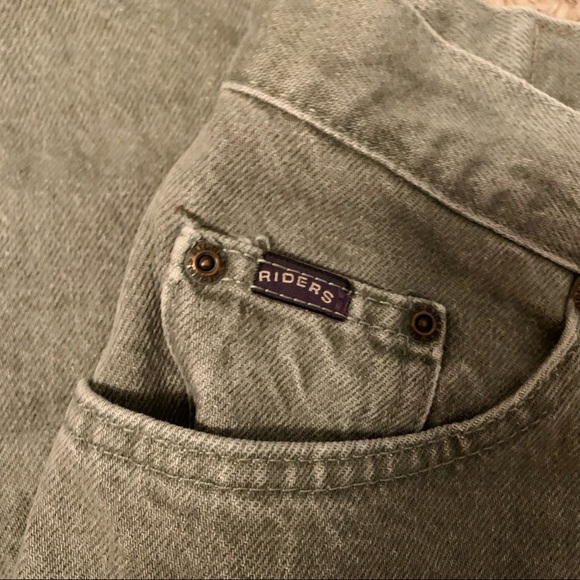 Green Lee Riders - Picture 2 of 9